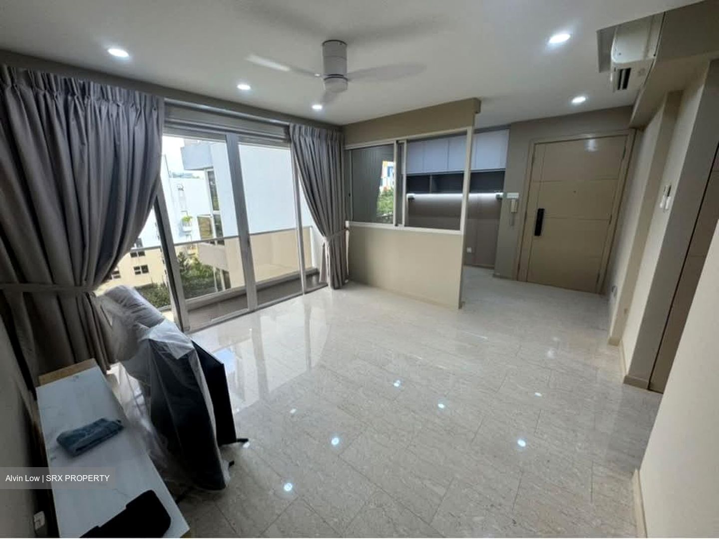 Le Crescendo (D14), Condominium #572136371